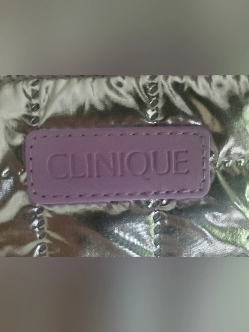 Clinique Metallic Silver Quilted Cosmetic Puffer Makeup Bag NWOT